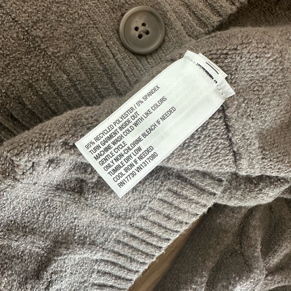 New Short Soft Special Sweater $28 - Picture 7 of 7